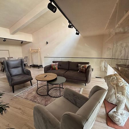 טיראנה Vacation Studio By Andrea מראה חיצוני תמונה